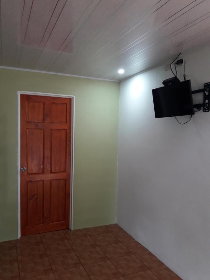 Hostal Y Cabinas Anita-And Rafting Tour! Siqurres Da Alegria Bagian luar foto